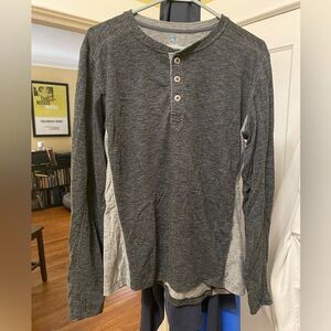Kühl, Long-Sleeve, Half-Button Shirt. Size Medium.